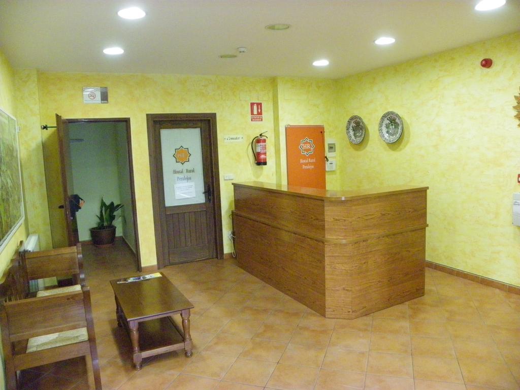 Hostal La Vega Peralejos ภายนอก รูปภาพ